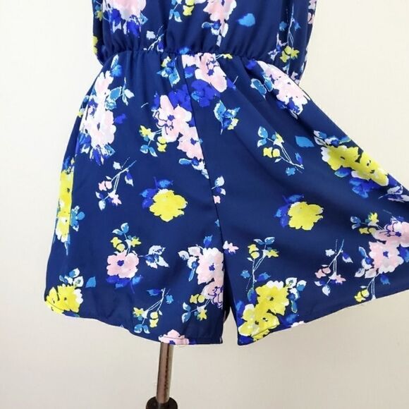 City Streets Floral Print Romper - Picture 6 of 13